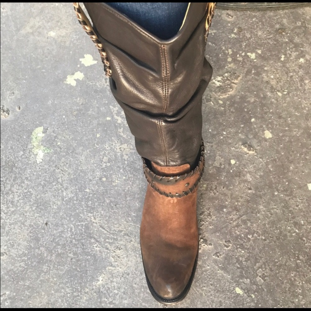 Ruched woman’s cowgirl boots size 10N
